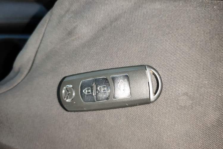 Used Mazda 3 Axela 2016 Sedan 1.5L Automatic Comfort Model Vehicle Key