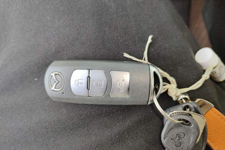 Used Mazda 3 Axela 2016 Sedan 1.5L Manual Comfort Model Vehicle Key