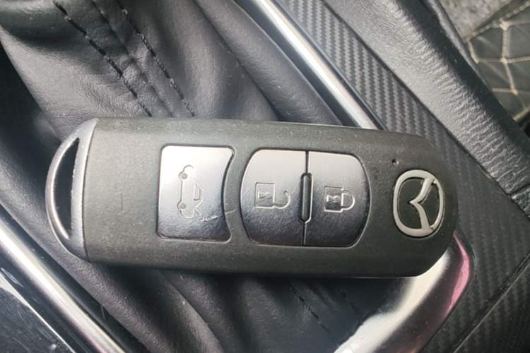 Used Mazda 3 Axela 2016 Sedan 1.5L Automatic Comfort Model Vehicle Key