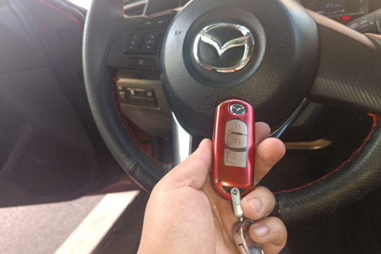 Used Mazda 3 Axela 2016 Sedan 1.5L Automatic Comfort Model Vehicle Key