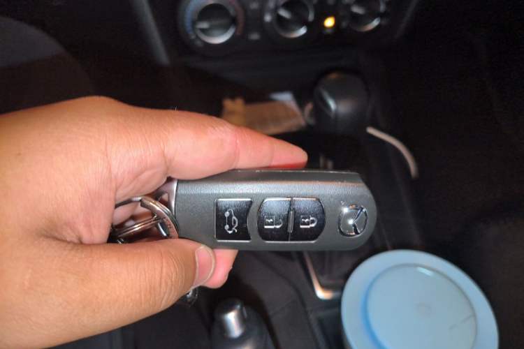 Used Mazda 3 Axela 2016 Sedan 1.5L Automatic Comfort Model Vehicle Key