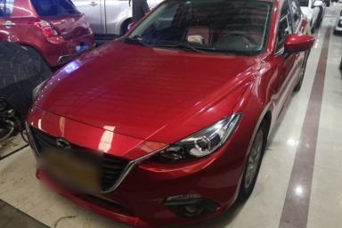 Used Mazda 3 Axela 2016 Sedan 1.5L Automatic Comfort Model