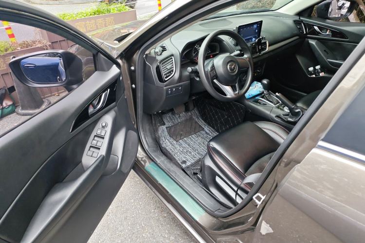 Used Mazda 3 Axela 2016 Sedan 1.5L Automatic Comfort Model Driver Seat