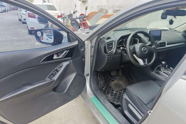 Used Mazda 3 Axela 2016 Sedan 1.5L Automatic Comfort Model Driver Seat