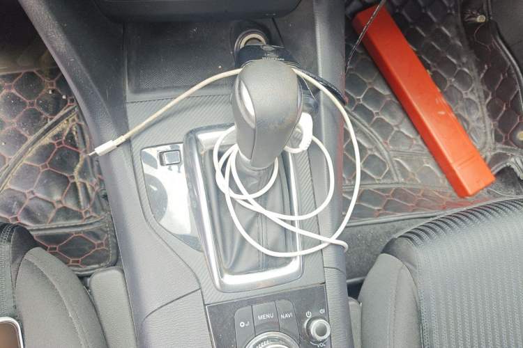 Used Mazda 3 Axela 2016 Sedan 1.5L Automatic Comfort Model Gear Lever