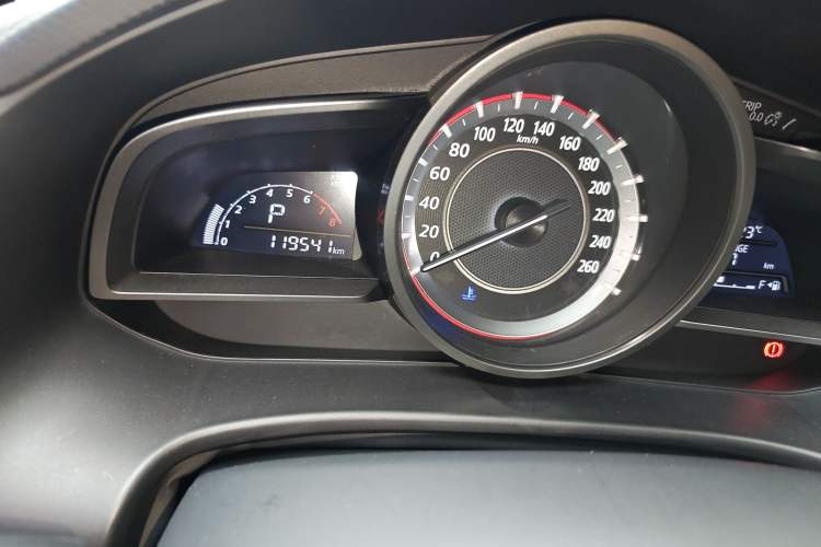 Used Mazda 3 Axela 2016 Sedan 1.5L Automatic Comfort Model Odometer Close Up