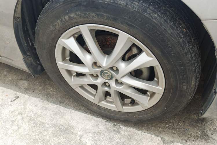 Used Mazda 3 Axela 2016 Sedan 1.5L Automatic Comfort Model Right Front Wheel Hub