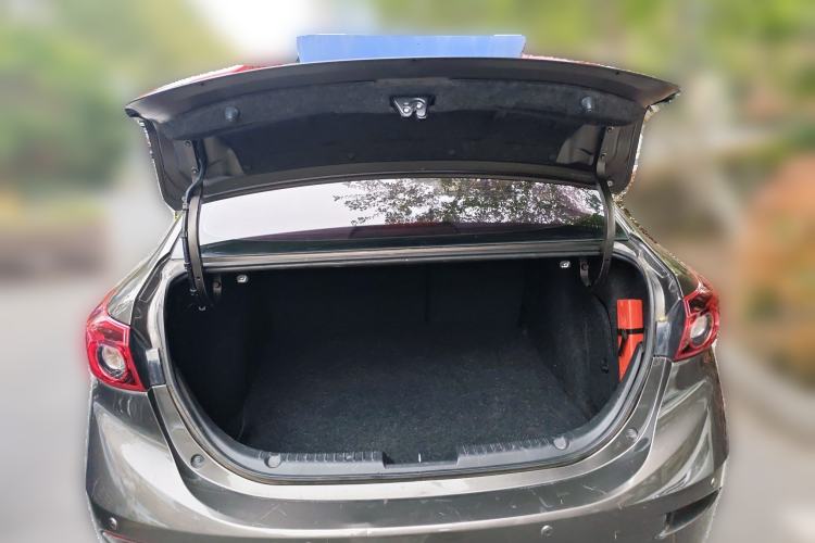 Used Mazda 3 Axela 2016 Sedan 1.5L Automatic Comfort Model Trunk