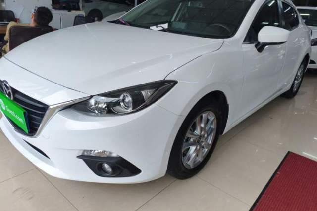 Used Mazda 3 Axela 2016 Sedan 1.5L Automatic Comfort Model