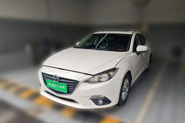 Używany Mazda 3 Axela 2016 Sedan 1.5L Automatic Luxury Model