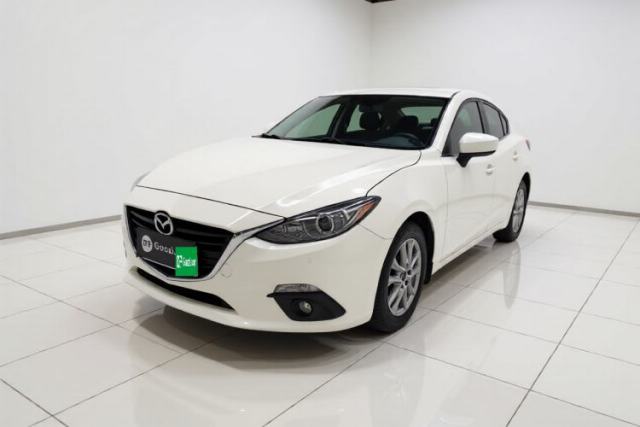 Mazda 3 Axela 2016 Sedan 1.5L Automatic Comfort Model usado