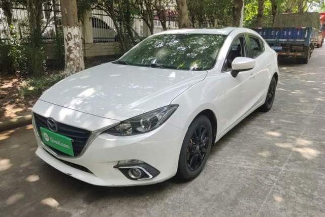 Used Mazda 3 Axela 2016 Sedan 1.5L Automatic Luxury Model