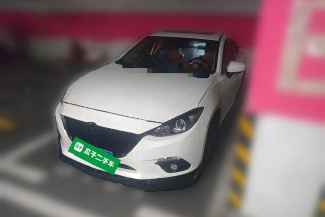 Used Mazda 3 Axela 2016 Sedan 1.5L Automatic Luxury Model