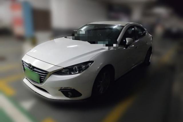 Used Mazda 3 Axela 2016 Sedan 1.5L Automatic Comfort Model