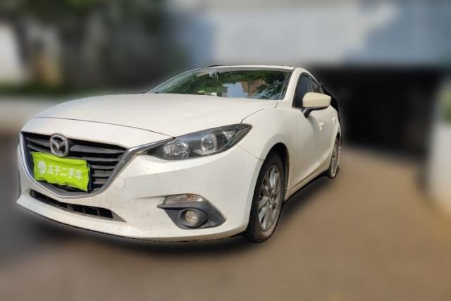 Used Mazda 3 Axela 2016 Sedan 1.5L Automatic Comfort Model