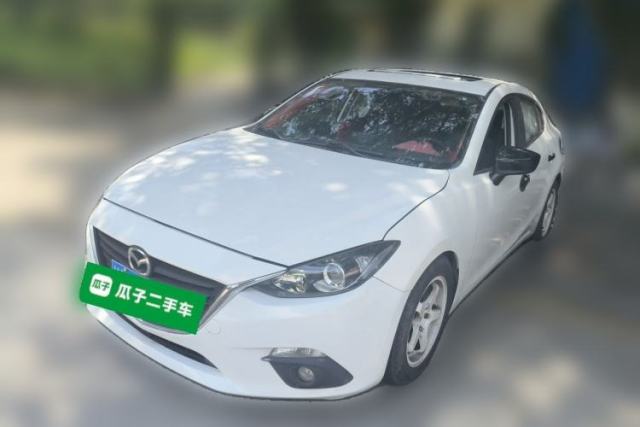 Used Mazda 3 Axela 2016 Sedan 1.5L Automatic Luxury Model