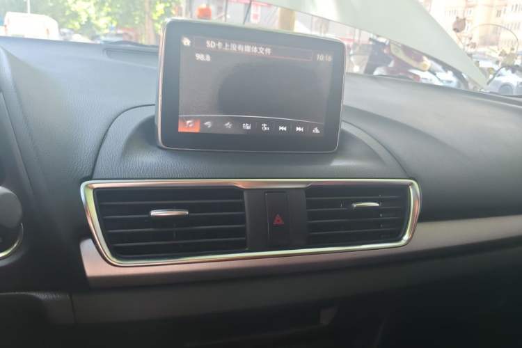 Used Mazda 3 Axela 2016 Sedan 2.0L Automatic Flagship Model Audio And AC Panel