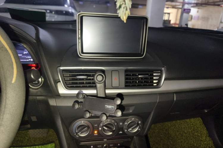 Used Mazda 3 Axela 2016 Sedan 1.5L Automatic Comfort Model Audio And AC Panel