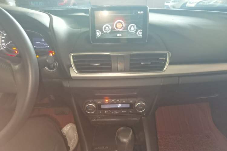 Used Mazda 3 Axela 2016 Sedan 1.5L Automatic Luxury Model Audio And AC Panel