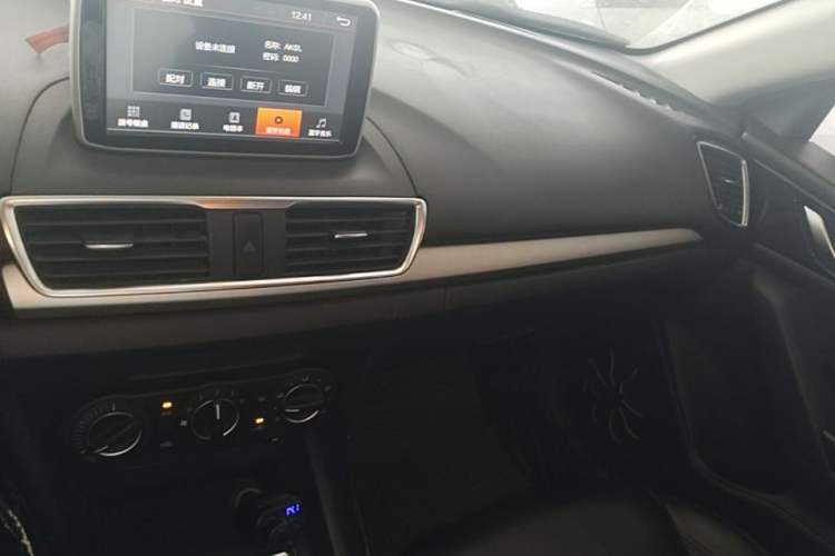 Used Mazda 3 Axela 2016 Hatchback 1.5L Manual Comfort Model Audio And AC Panel
