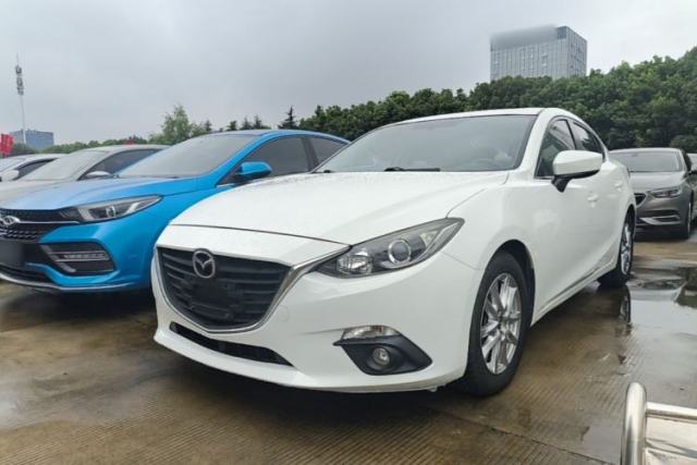 Used Mazda 3 Axela 2016 Sedan 1.5L Automatic Luxury Model
