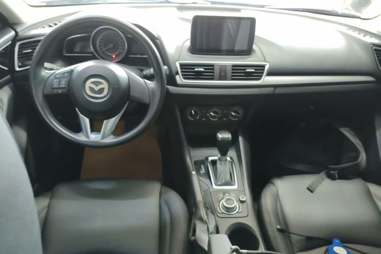 Used Mazda 3 Axela 2016 Sedan 1.5L Automatic Comfort Model Center Console