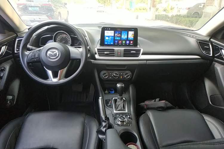 Used Mazda 3 Axela 2016 Sedan 1.5L Automatic Comfort Model Center Console