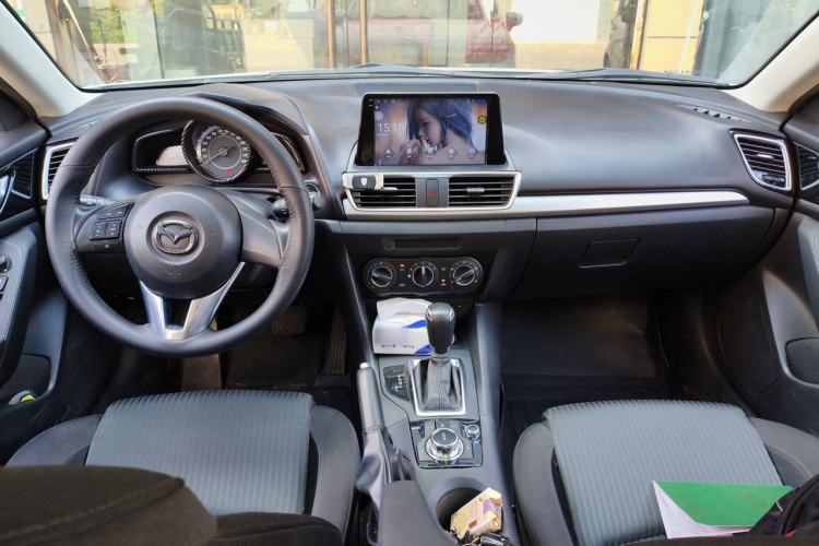 Used Mazda 3 Axela 2016 Sedan 1.5L Automatic Comfort Model Center Console