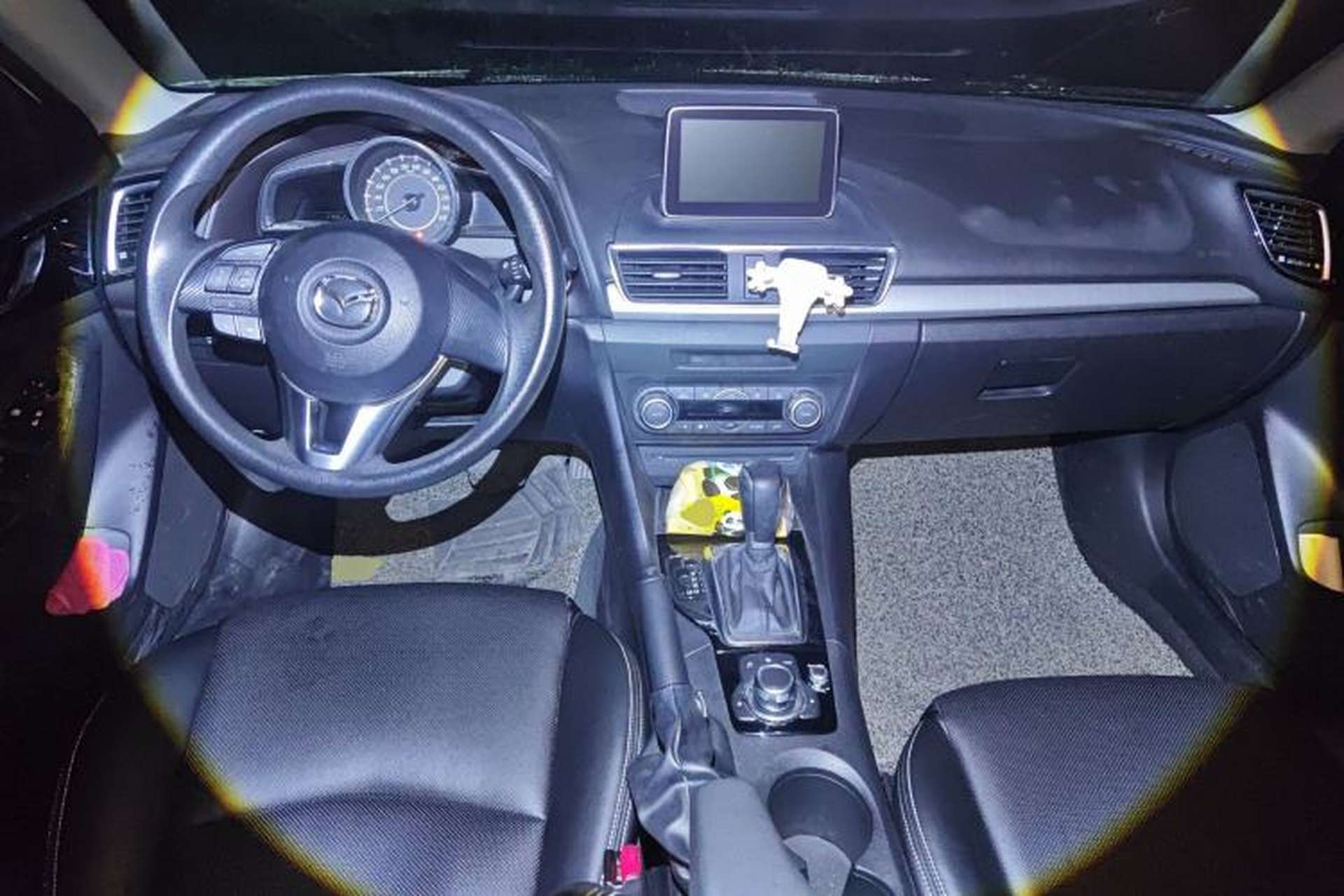 Used Mazda 3 Axela 2016 Sedan 1.5L Automatic Luxury Model Center Console