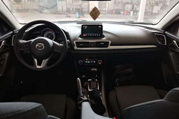 Used Mazda 3 Axela 2016 Hatchback 1.5L Automatic Luxury Model Center Console