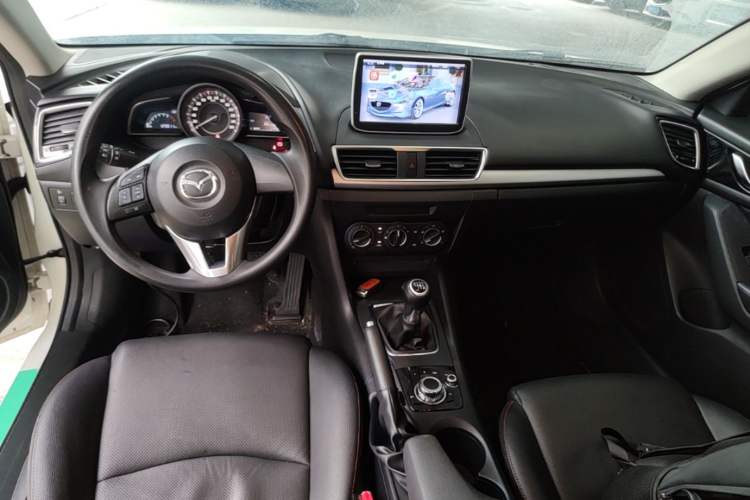 Used Mazda 3 Axela 2016 Sedan 1.5L Manual Comfort Model Center Console