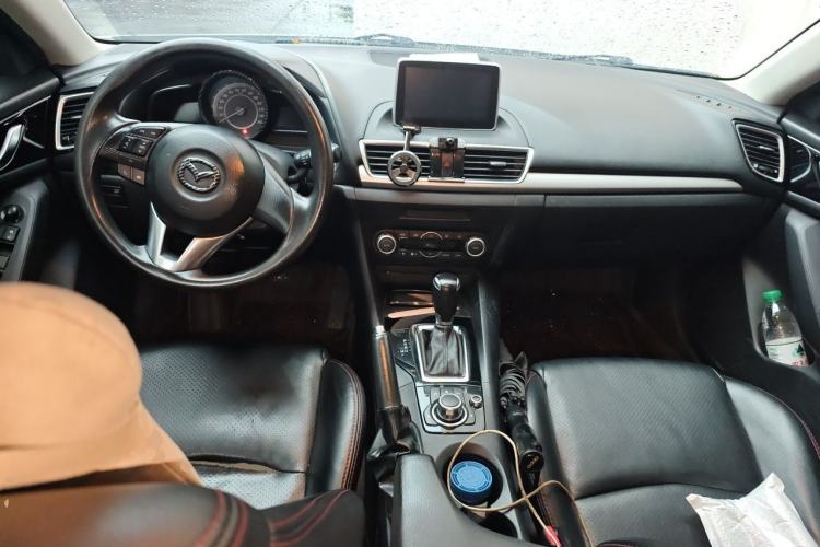 Used Mazda 3 Axela 2016 Sedan 1.5L Automatic Luxury Model Center Console
