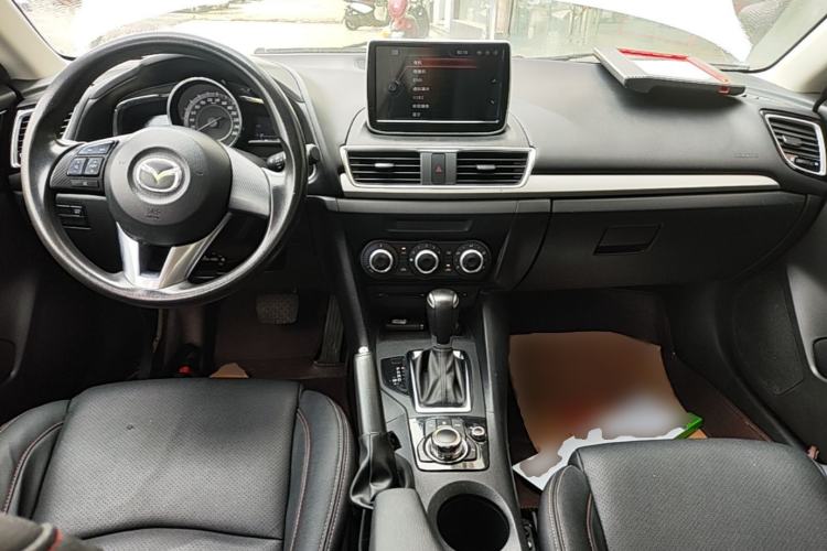 Used Mazda 3 Axela 2016 Sedan 1.5L Automatic Comfort Model Center Console