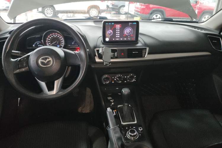 Used Mazda 3 Axela 2016 Sedan 1.5L Automatic Comfort Model Center Console
