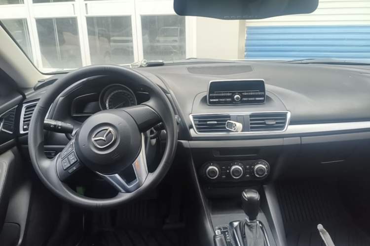 Used Mazda 3 Axela 2016 Sedan 1.5L Automatic Comfort Model Center Console