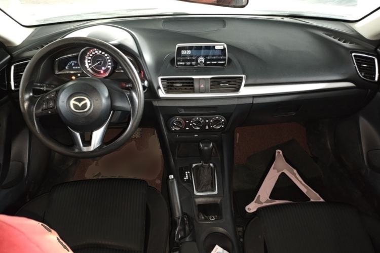 Used Mazda 3 Axela 2016 Sedan 1.5L Automatic Comfort Model Center Console