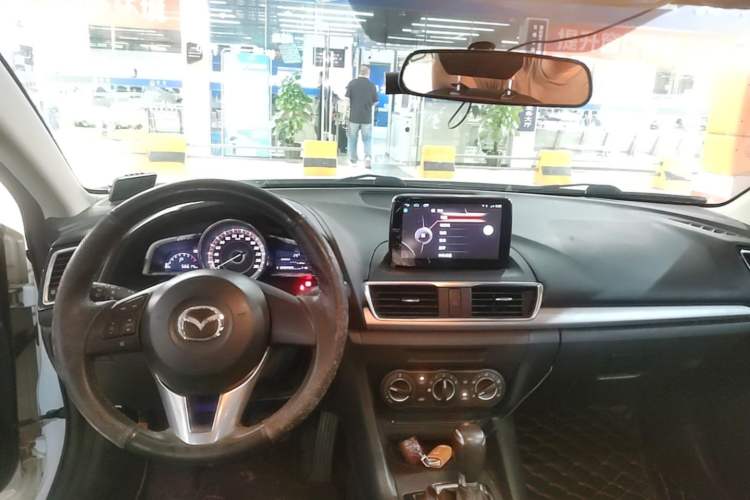 Used Mazda 3 Axela 2016 Hatchback 1.5L Automatic Comfort Model Center Console