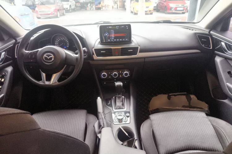 Used Mazda 3 Axela 2016 Sedan 1.5L Automatic Comfort Model Center Console