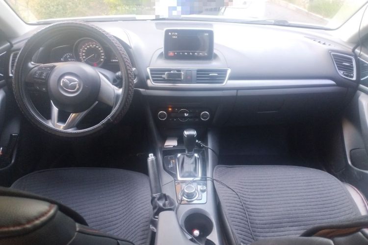 Used Mazda 3 Axela 2016 Sedan 1.5L Automatic Luxury Model Center Console