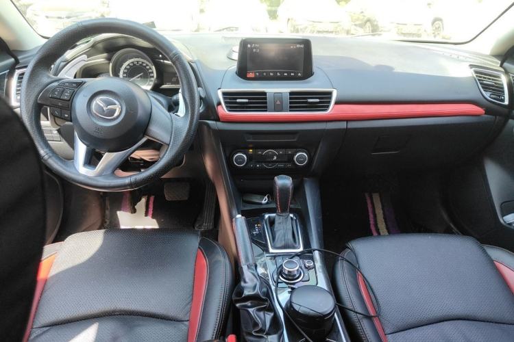 Used Mazda 3 Axela 2016 Sedan 1.5L Automatic Luxury Model Center Console