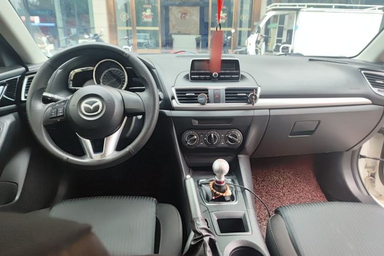 Used Mazda 3 Axela 2016 Sedan 1.5L Manual Comfort Model Center Console