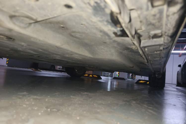 Used Mazda 3 Axela 2016 Sedan 2.0L Automatic Sport Model Chassis Front Left