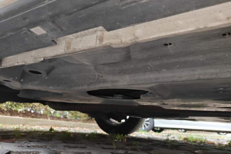 Used Mazda 3 Axela 2016 Sedan 1.5L Automatic Comfort Model Chassis Rear Left