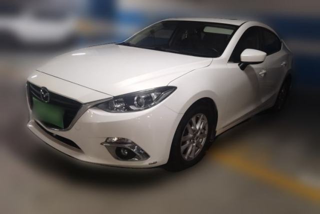 Mazda 3 Axela 2016 Sedan 1.5L Automatic Luxury Model usado