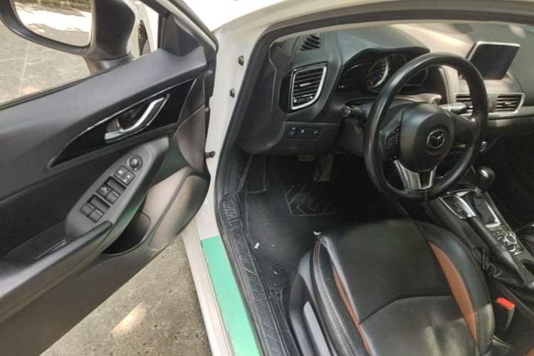 Used Mazda 3 Axela 2016 Sedan 1.5L Automatic Luxury Model Driver Seat