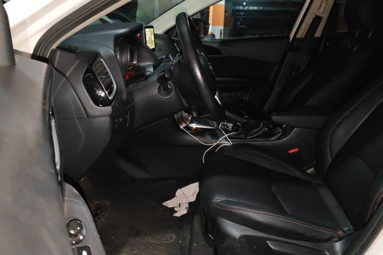 Used Mazda 3 Axela 2016 Sedan 1.5L Automatic Luxury Model Driver Seat