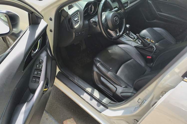 Used Mazda 3 Axela 2016 Sedan 1.5L Automatic Luxury Model Driver Seat