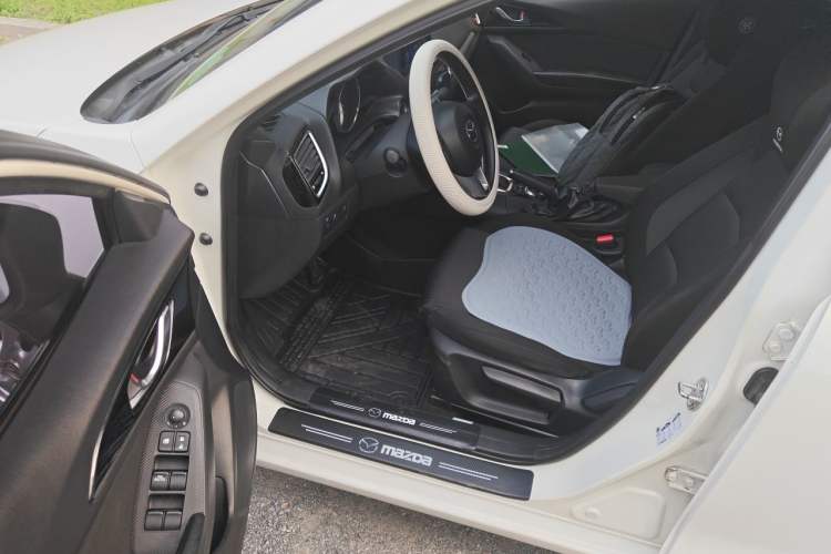 Used Mazda 3 Axela 2016 Sedan 1.5L Automatic Comfort Model Driver Seat