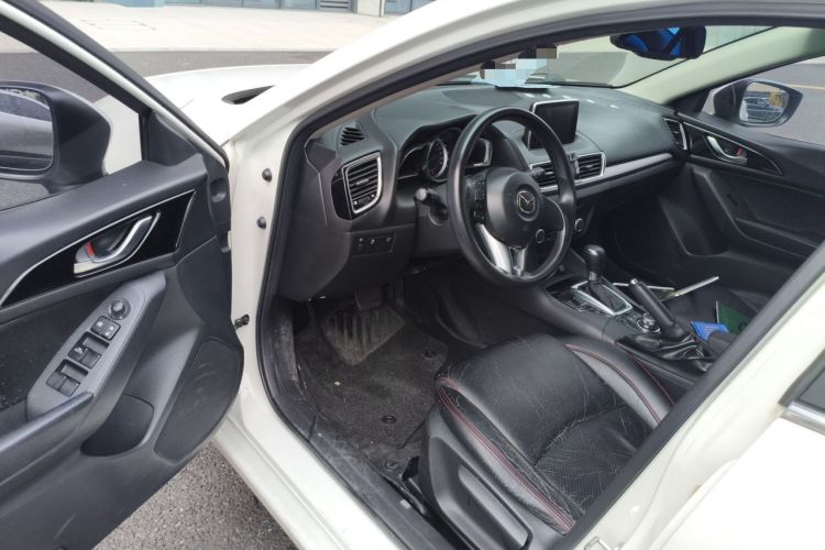 Used Mazda 3 Axela 2016 Hatchback 1.5L Automatic Luxury Model Driver Seat