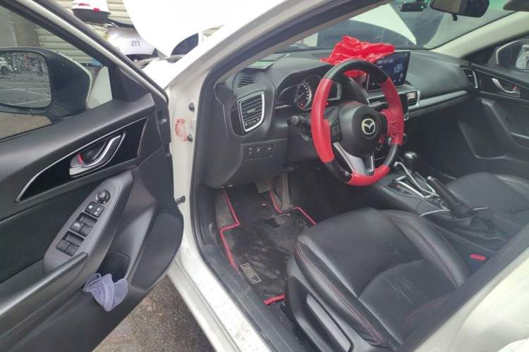 Used Mazda 3 Axela 2016 Sedan 1.5L Automatic Comfort Model Driver Seat